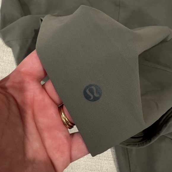 Men’s Lululemon Jogger Pants - Picture 5 of 5